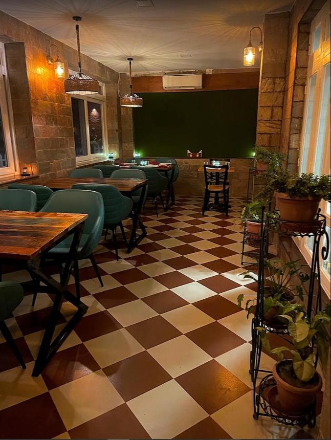 Yashmay Villa Club & Resort Gonda 외부 사진
