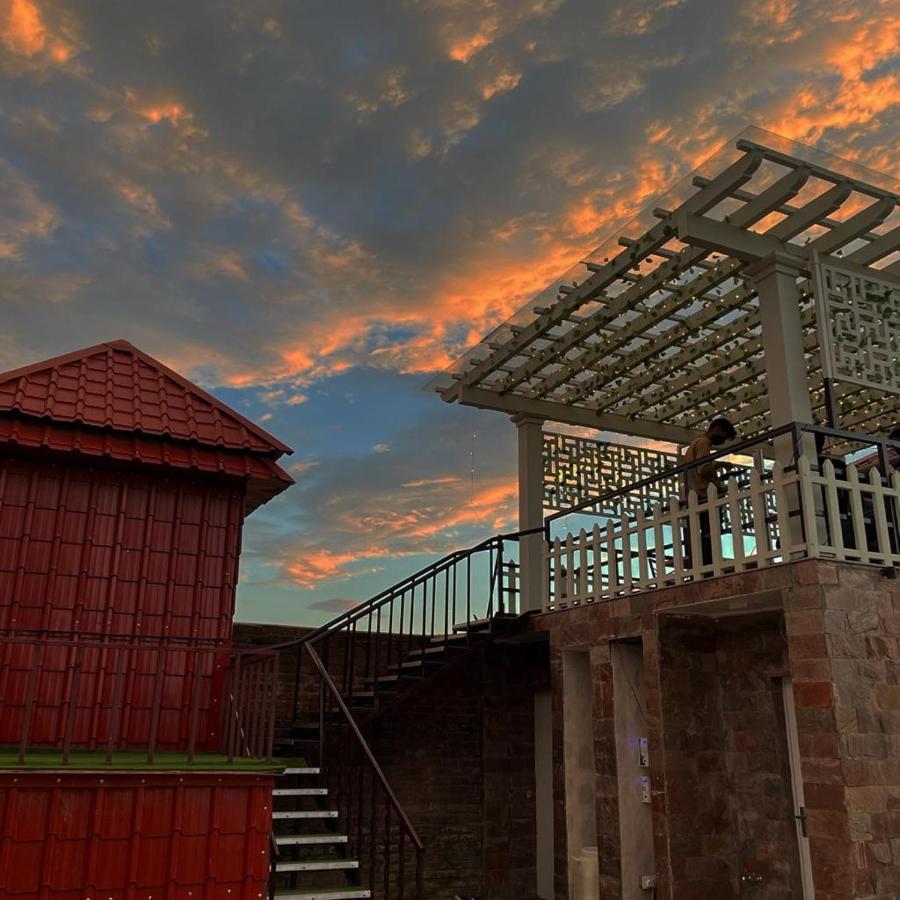 Yashmay Villa Club & Resort Gonda 외부 사진